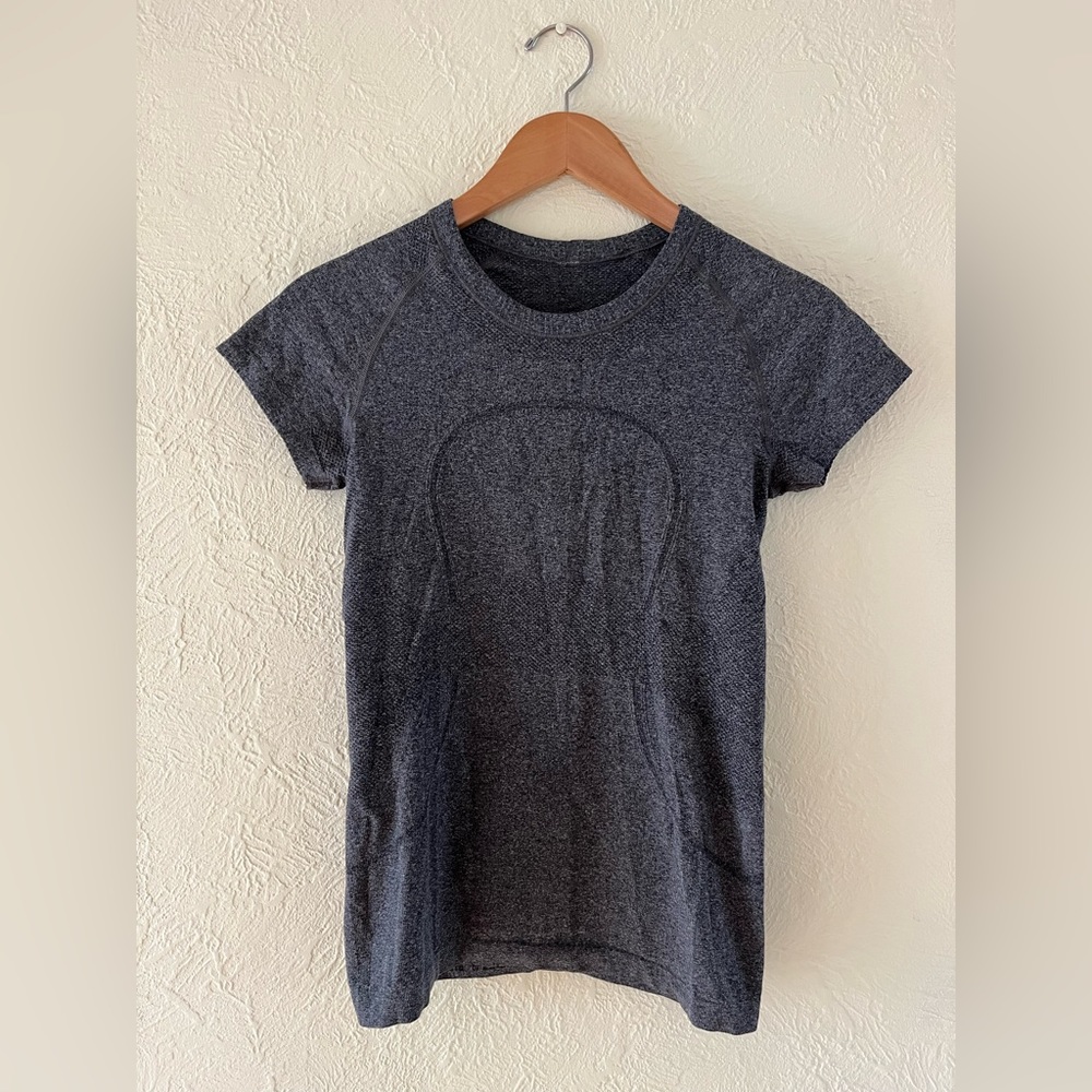 SOLD Lulu lemon Run Swiftly T-shirt